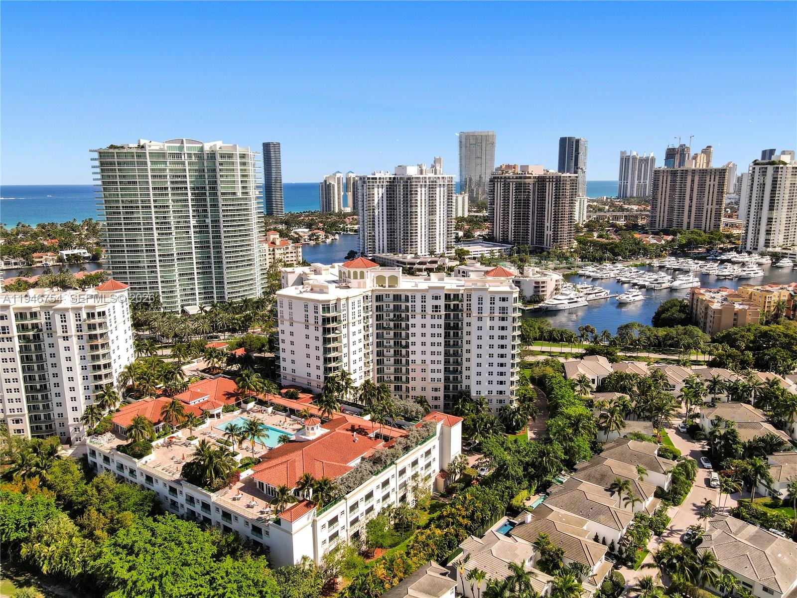 20000 E Country Club Dr 1014