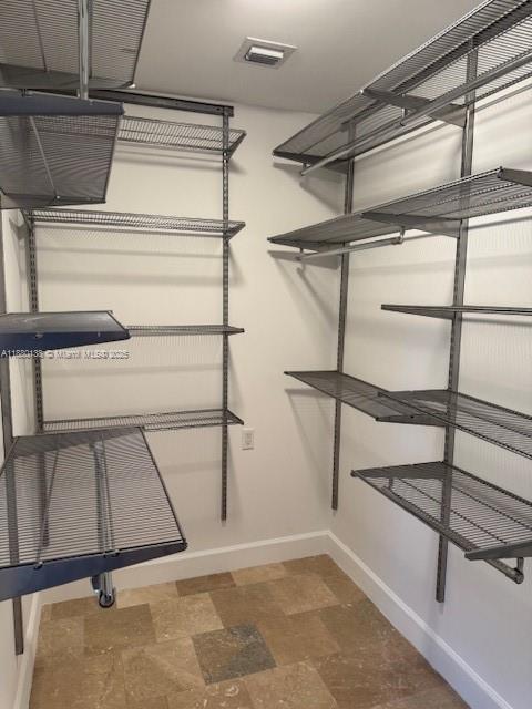 BRENTWOOD REV PL - Residential Lease