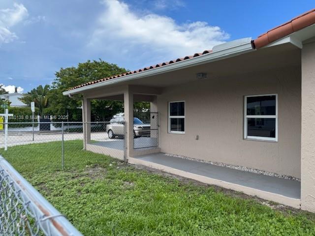 200 NE 44th St 0