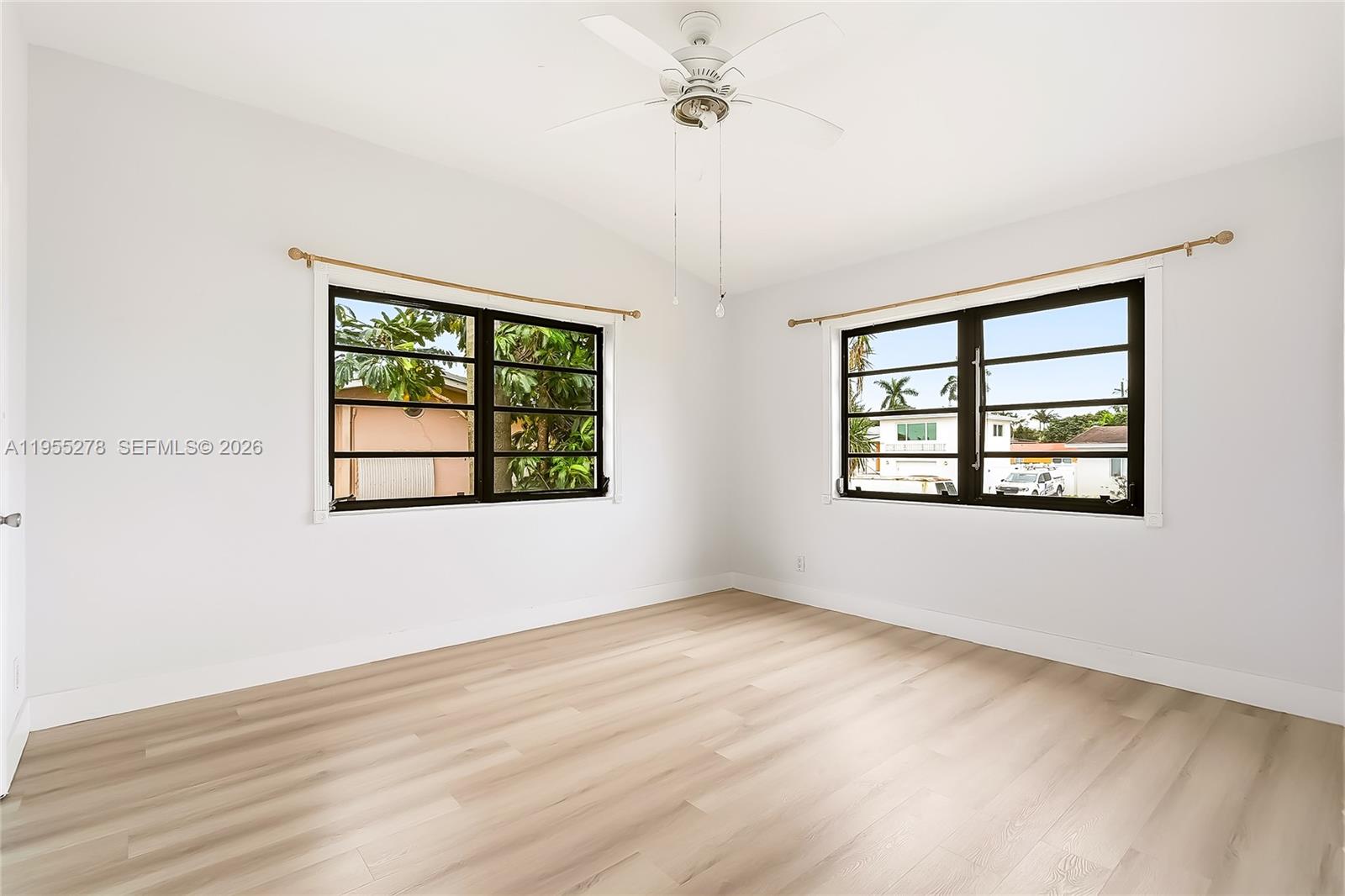 LAKE OSBORNE ESTATES - Residential