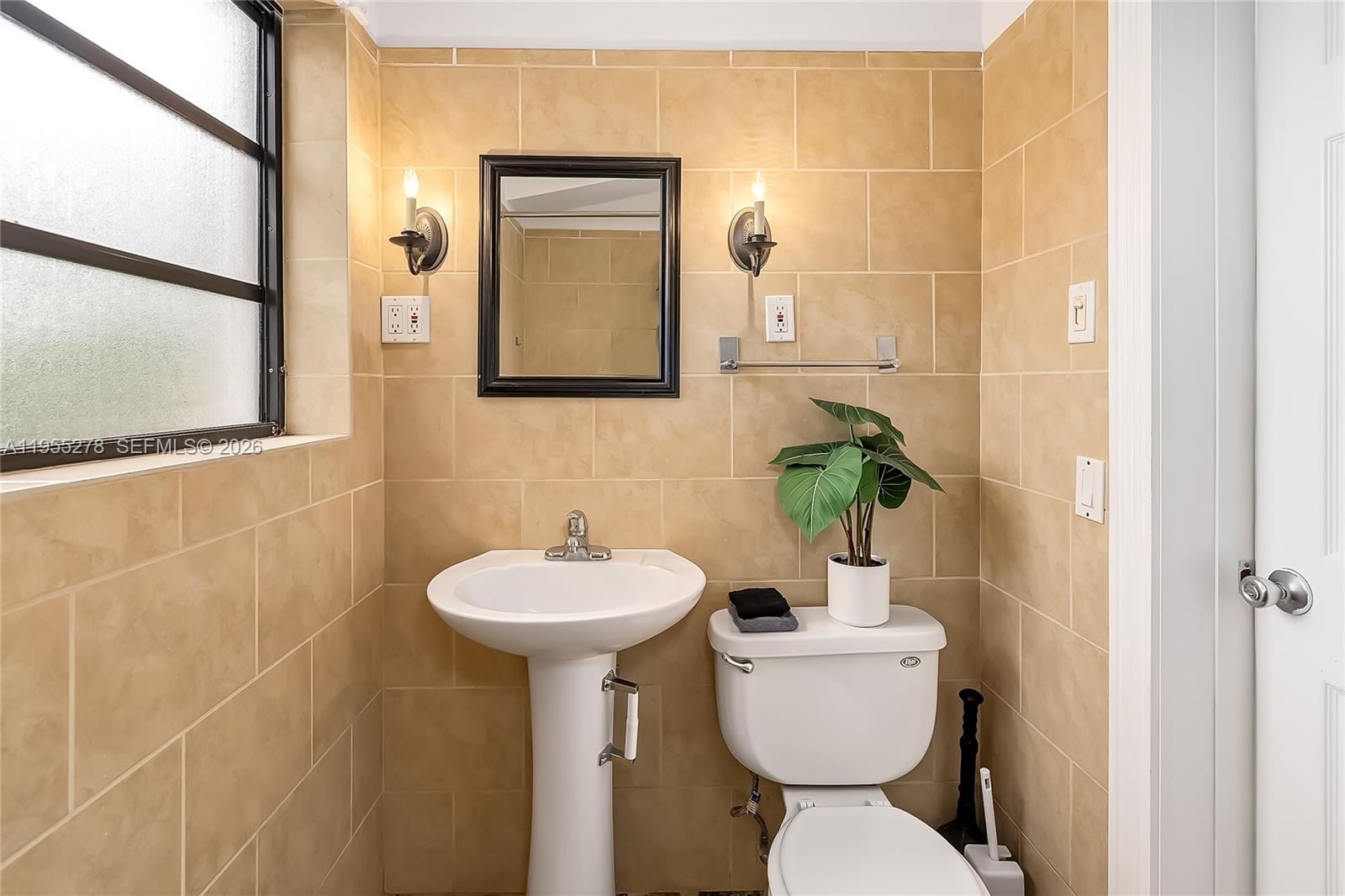 LAKE OSBORNE ESTATES - Residential