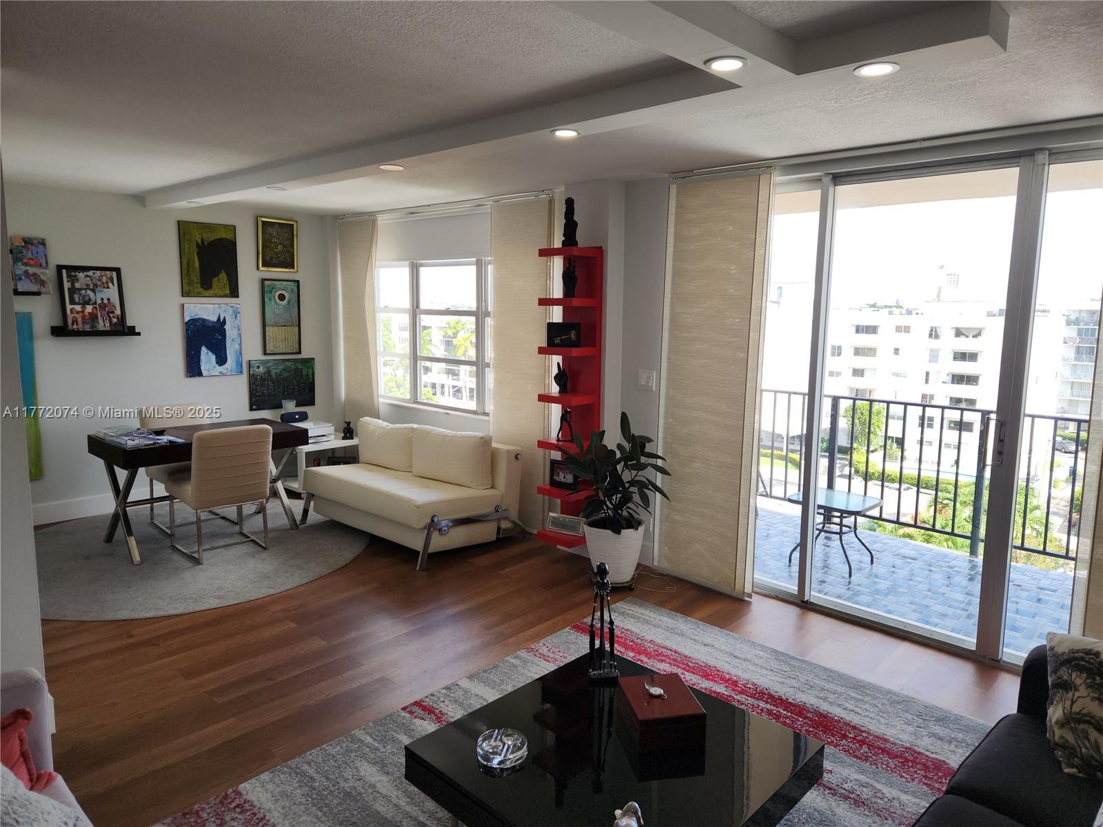 1001 91st St 706, Bay Harbor Islands, Miami-Dade County, Florida - 2 Bedrooms  
2 Bathrooms - 