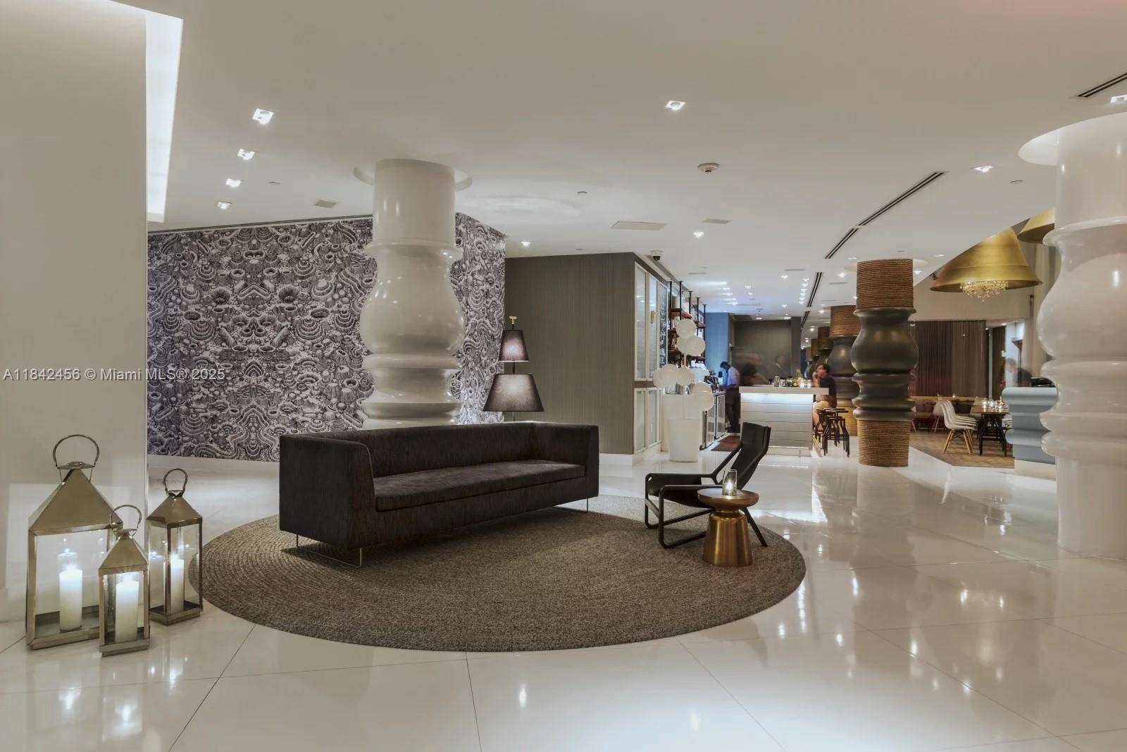 1100 West Ave 419