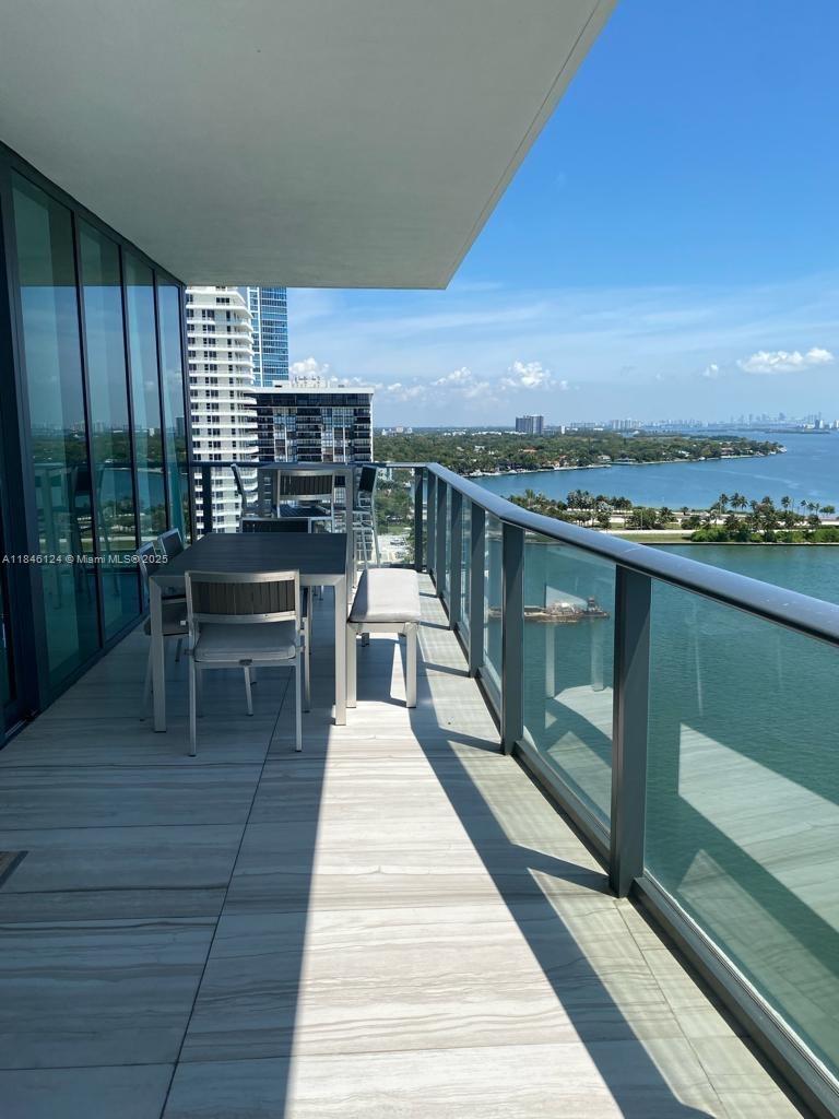 ONE PARAISO CONDO - Residential Lease