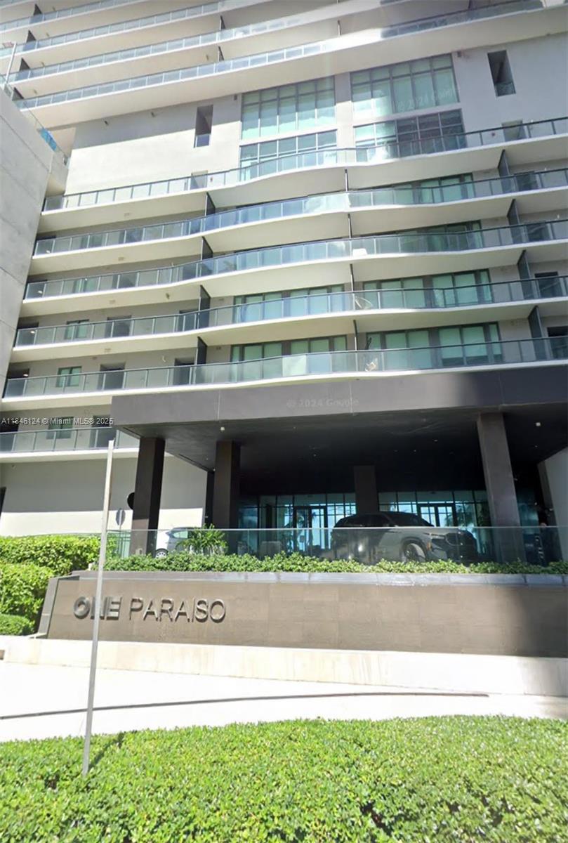 ONE PARAISO CONDO - Residential Lease