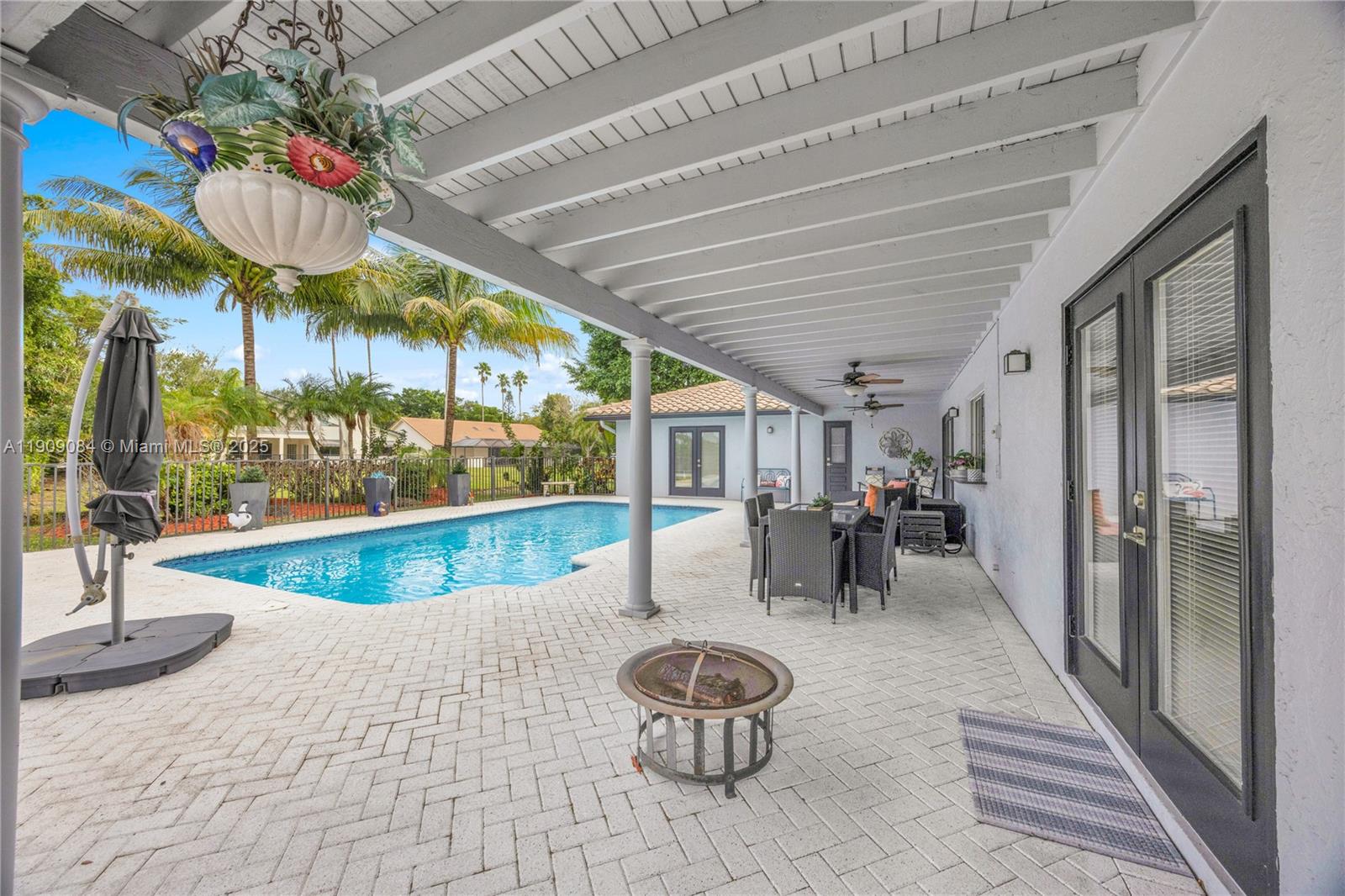 CYPRESS GLEN - Residential