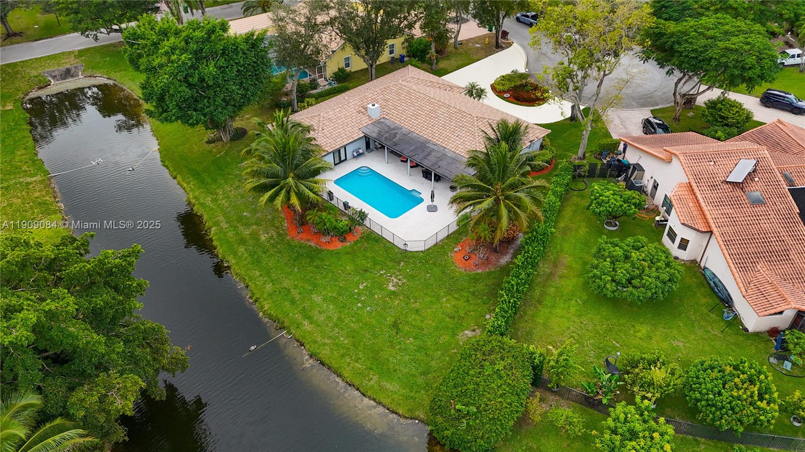 CYPRESS GLEN - Residential