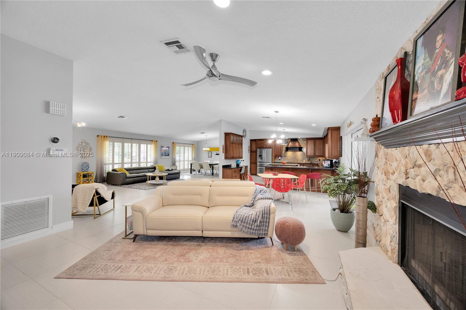 CYPRESS GLEN - Residential