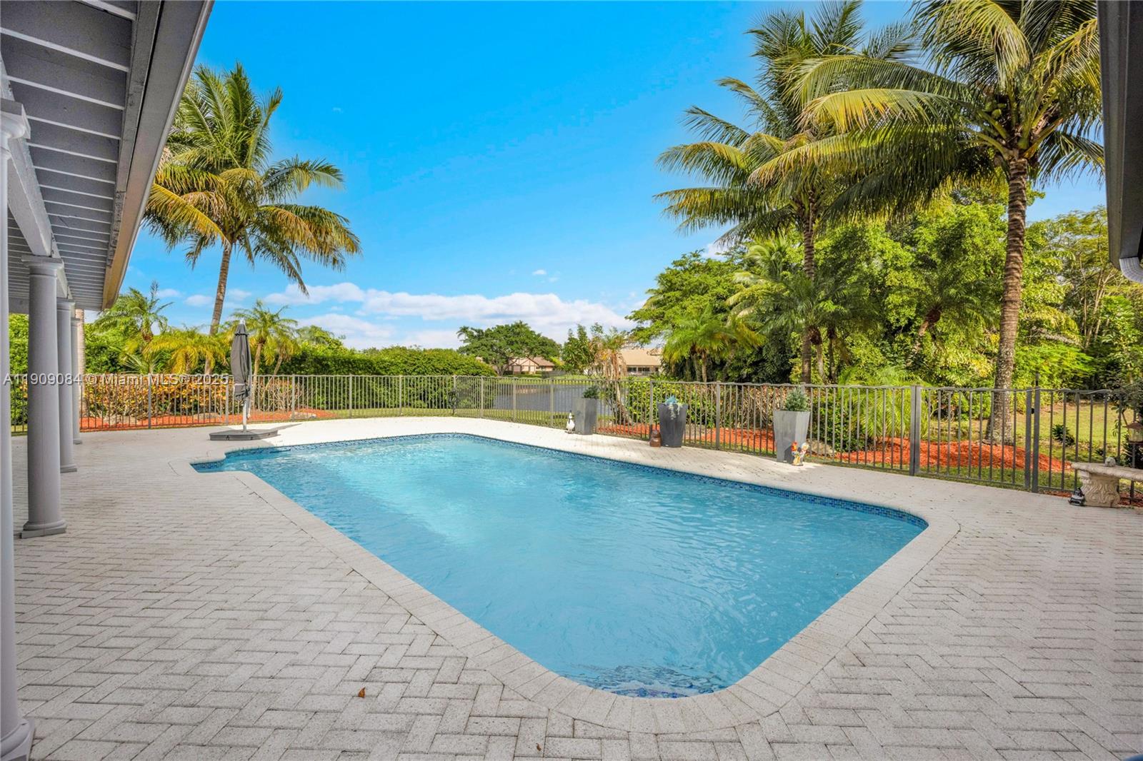 CYPRESS GLEN - Residential