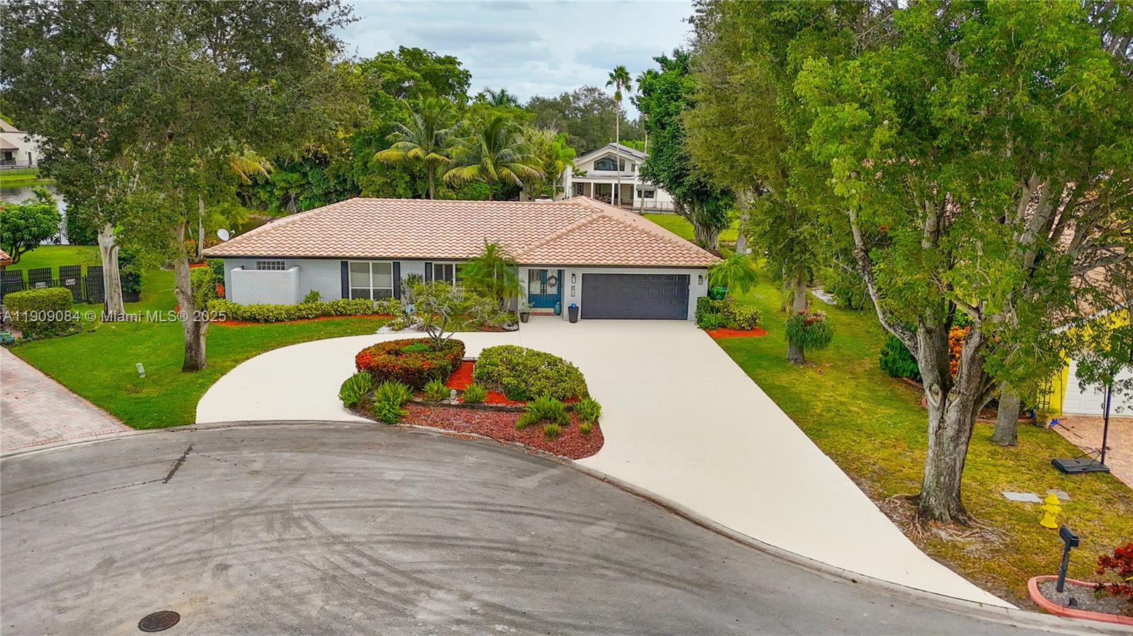 CYPRESS GLEN - Residential