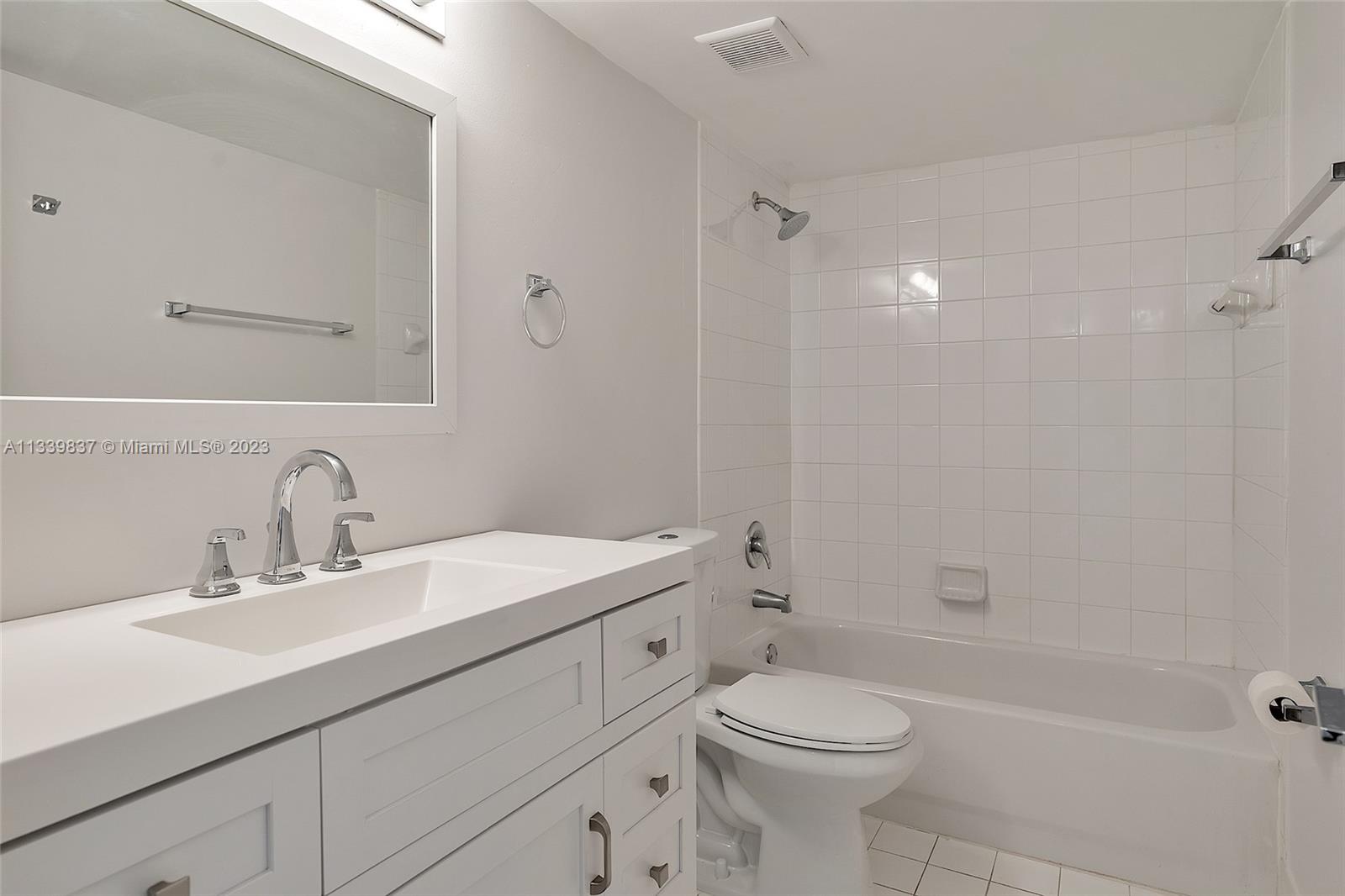 Photo 19 of 41 of 11133 SW 8th St 203 condo