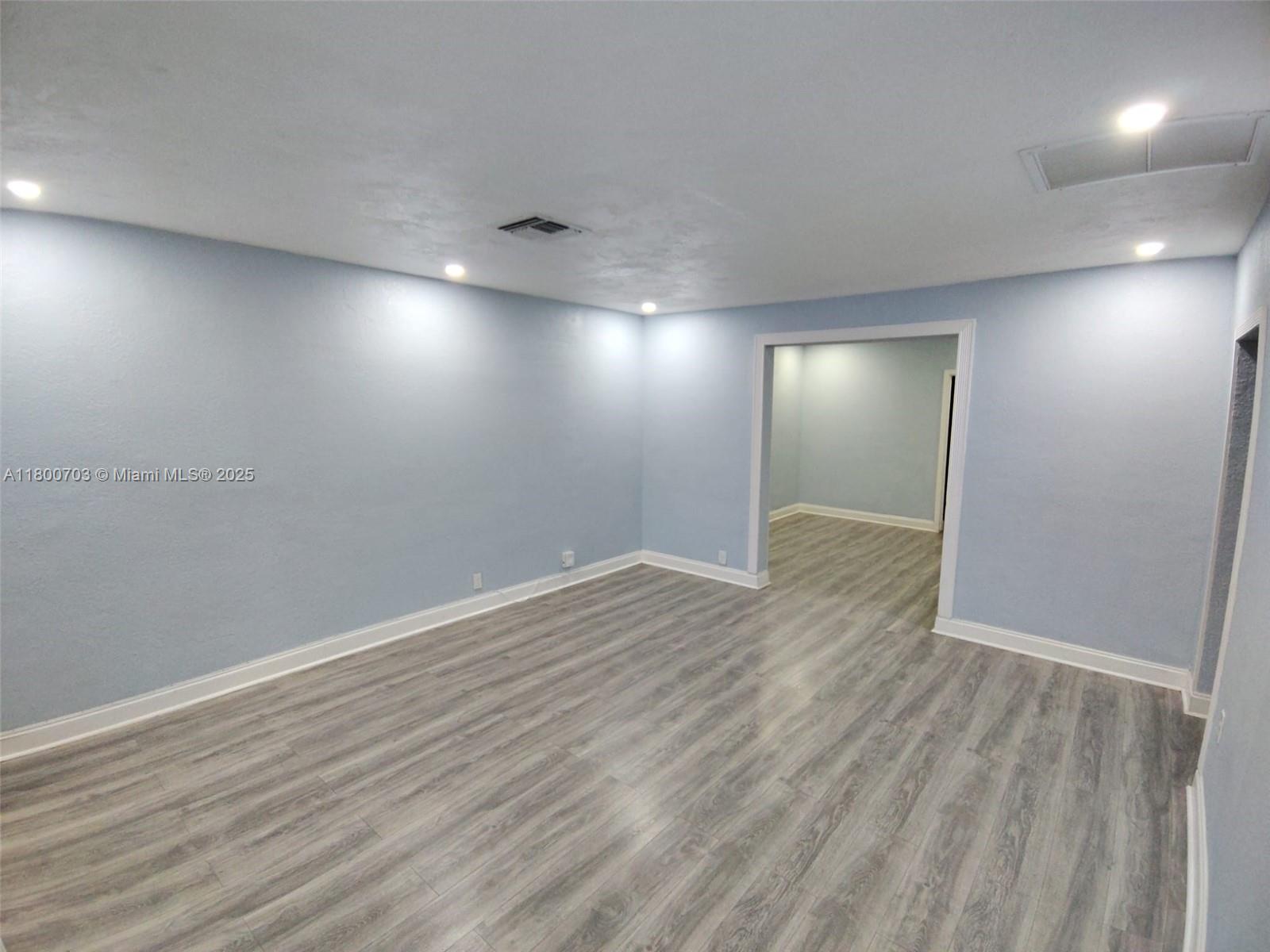 GREENACRES 2 - Residential Lease