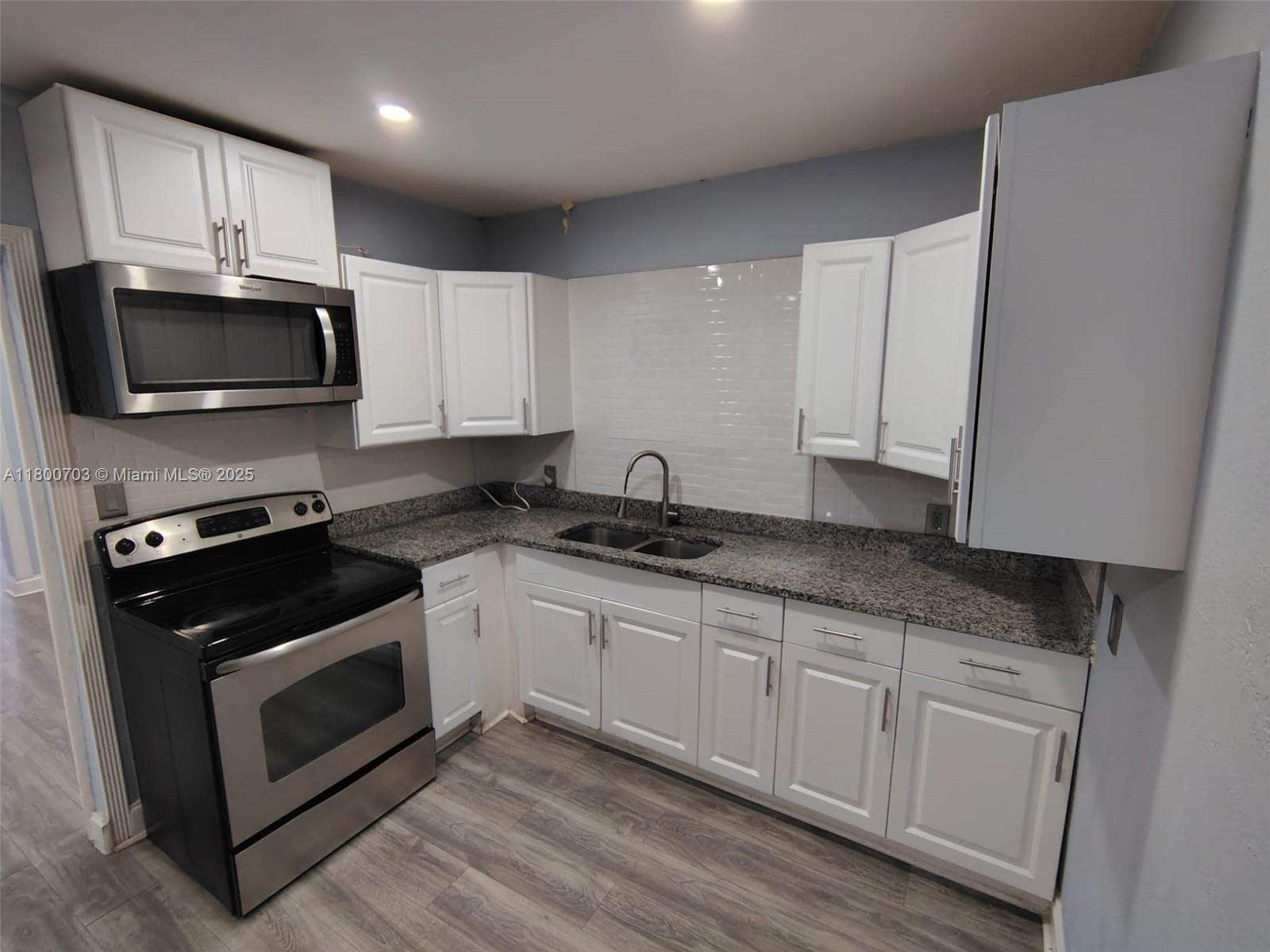 GREENACRES 2 - Residential Lease