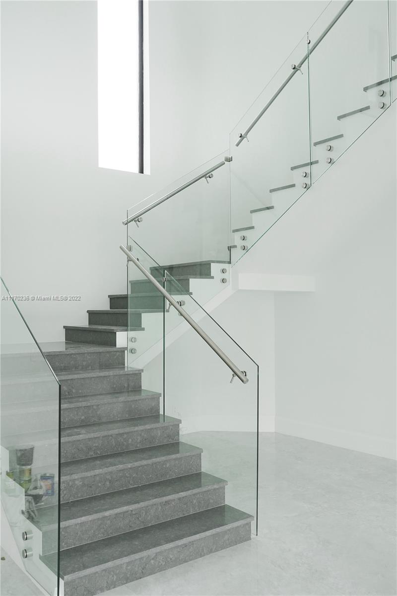 STONE CREEK AT SUNSHINE R - Residential