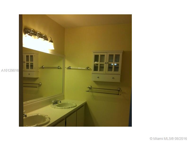 WOODGATE #41 CONDO - Residential Lease