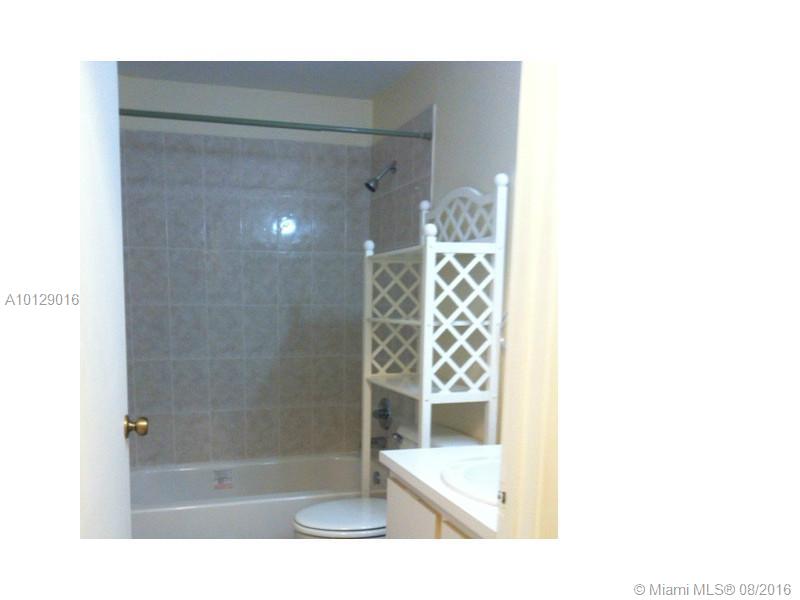 WOODGATE #41 CONDO - Residential Lease