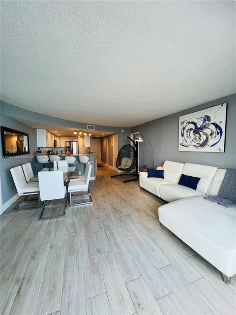 2301 S Ocean Dr 2408 Hollywood FL 33019