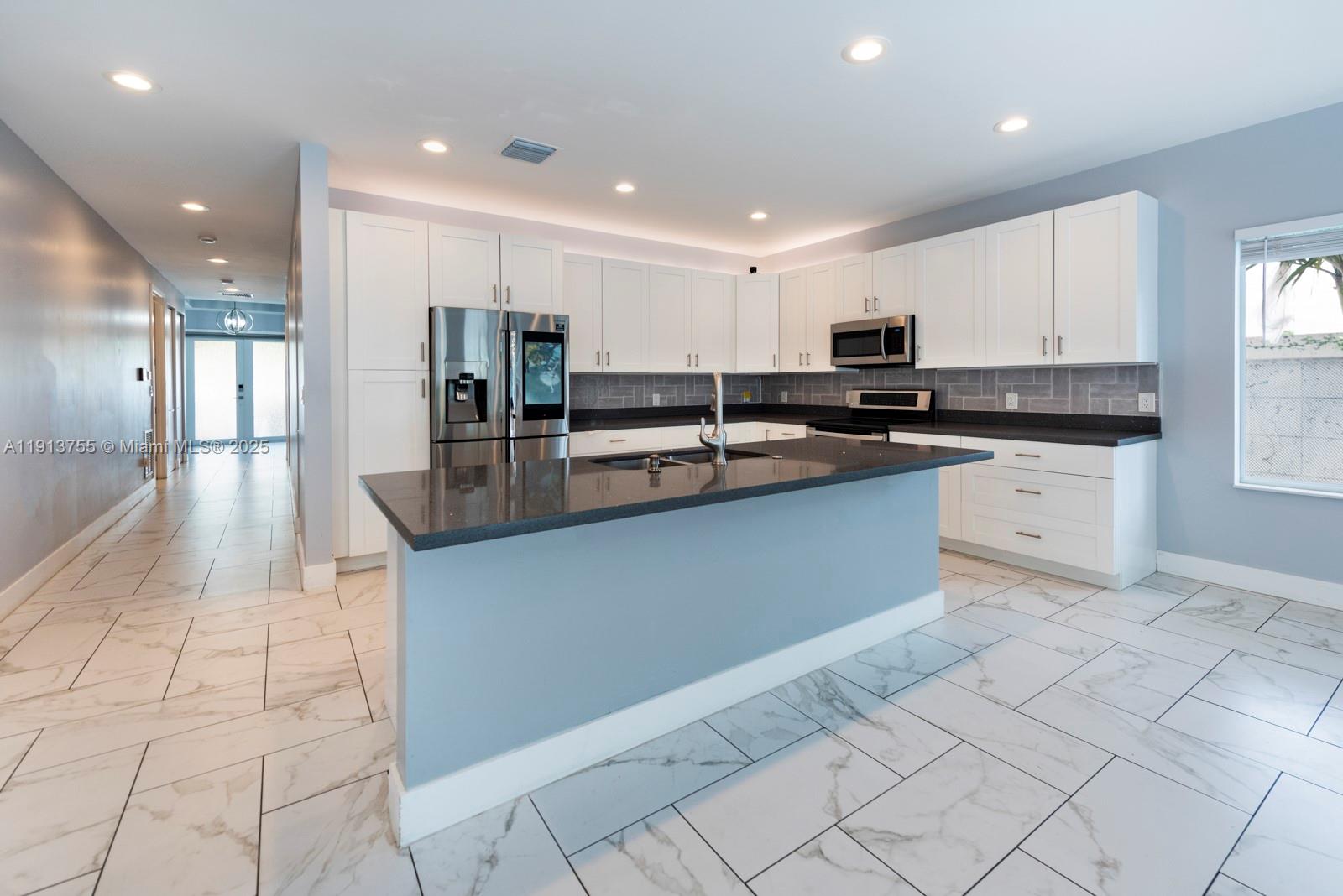 NORTH ANDREWS GARDENS 2ND - Residential Lease