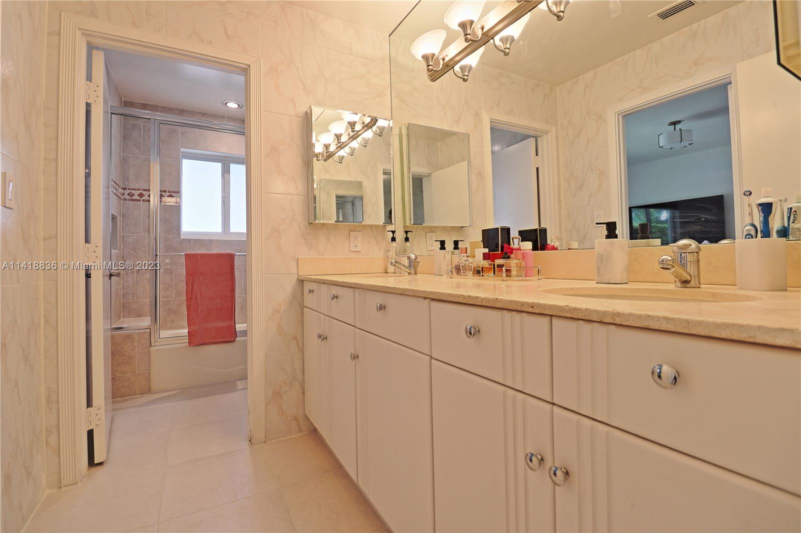 GOLDEN ISLES SEC - Residential