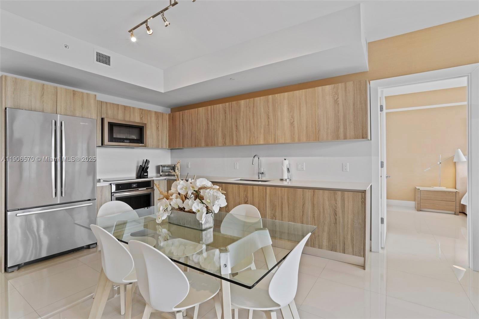 View photos, virtual tours, details... 2960 NE 207th St 1003