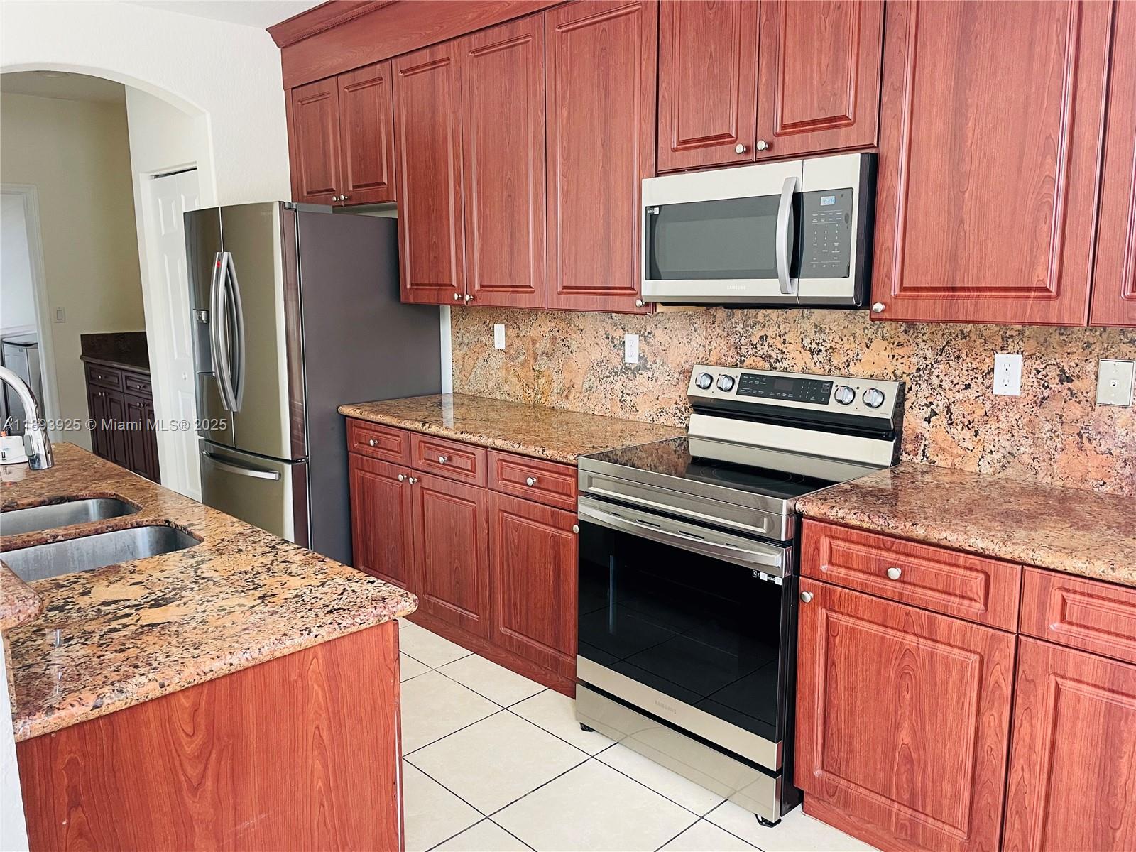SHORES AT KEYS GATE - Residential Lease