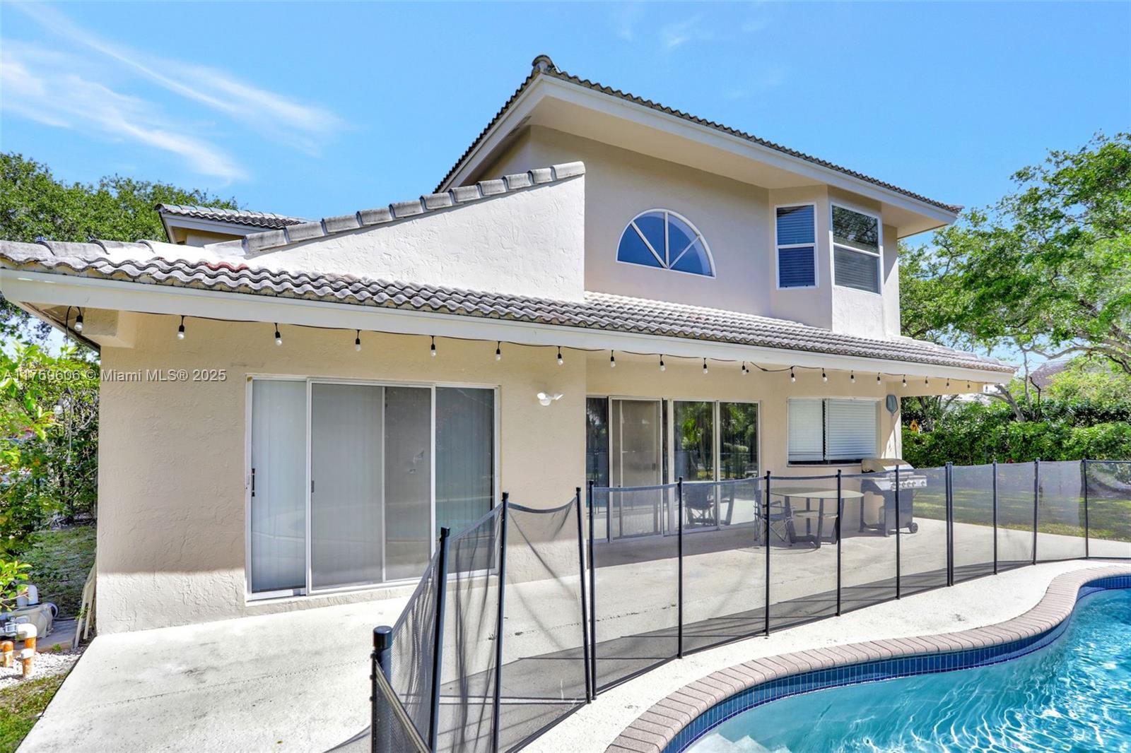 WESTVIEW VILLAGE - Residential