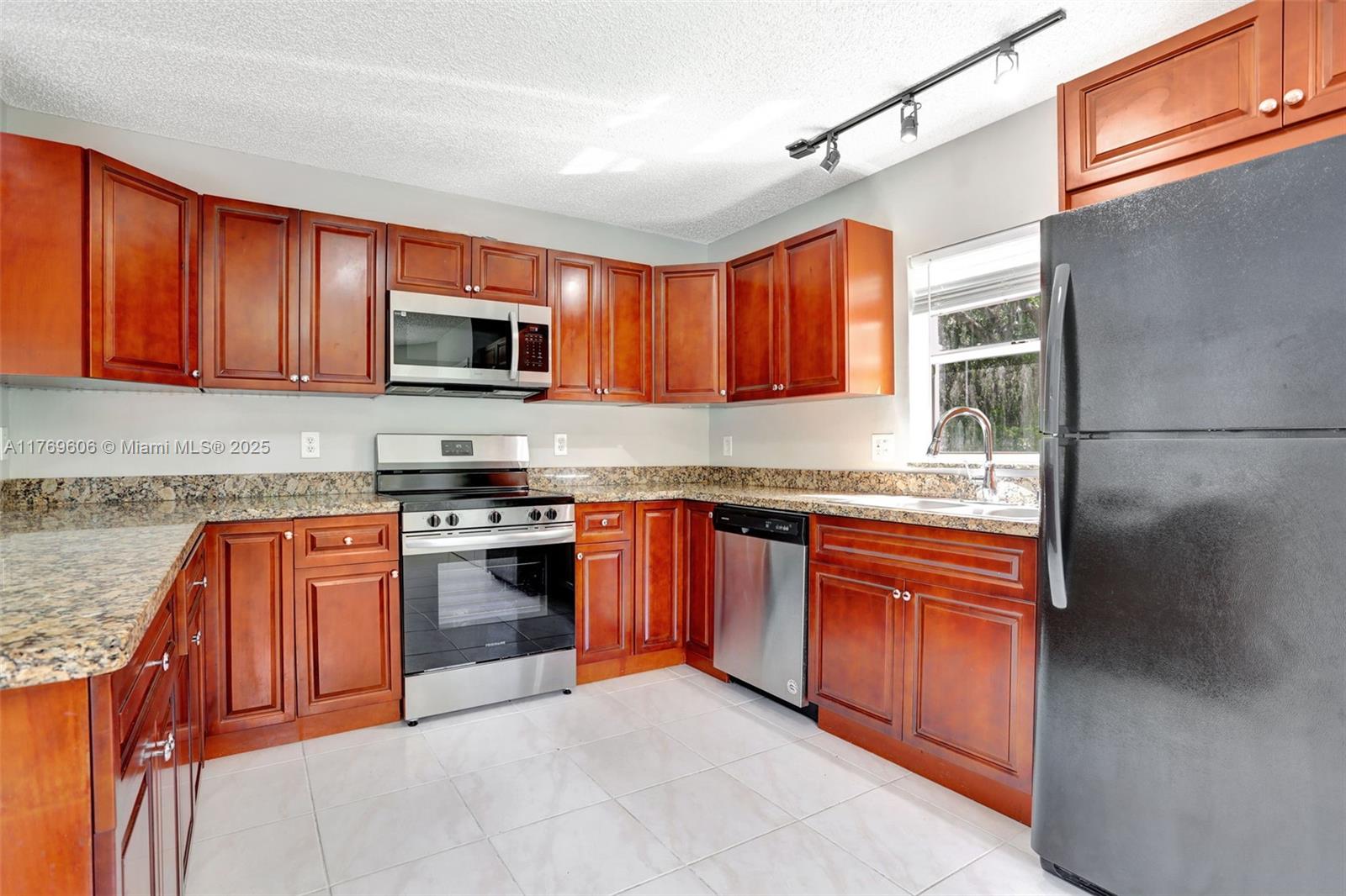 WESTVIEW VILLAGE - Residential
