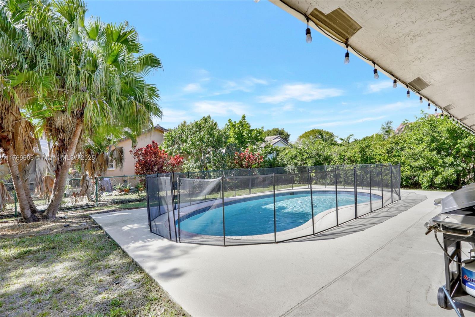 WESTVIEW VILLAGE - Residential