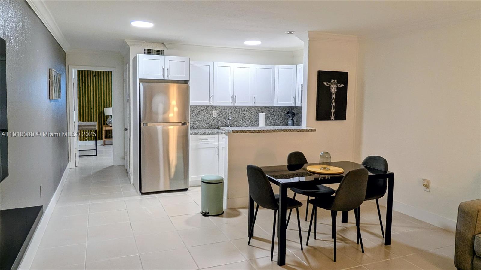 TROPICAL PARK CONDO - Residential Lease