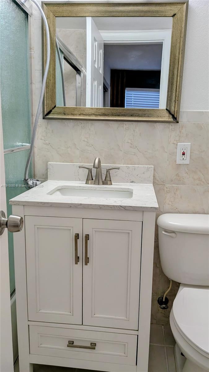 TROPICAL PARK CONDO - Residential Lease