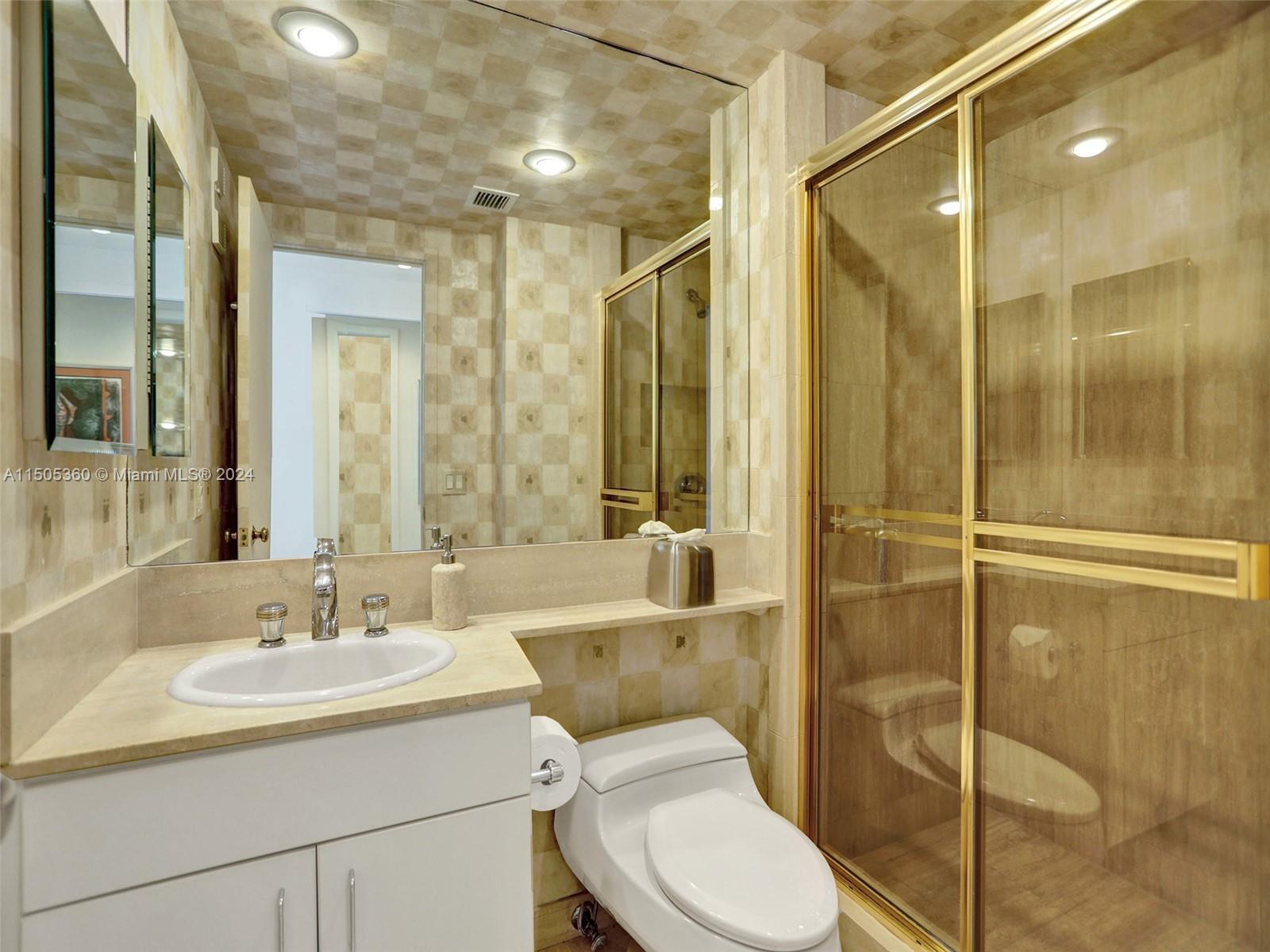 2800 ISL BLVD WILLIAMS IS - Residential