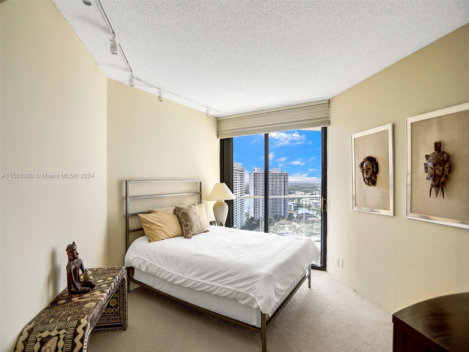 2800 ISL BLVD WILLIAMS IS - Residential