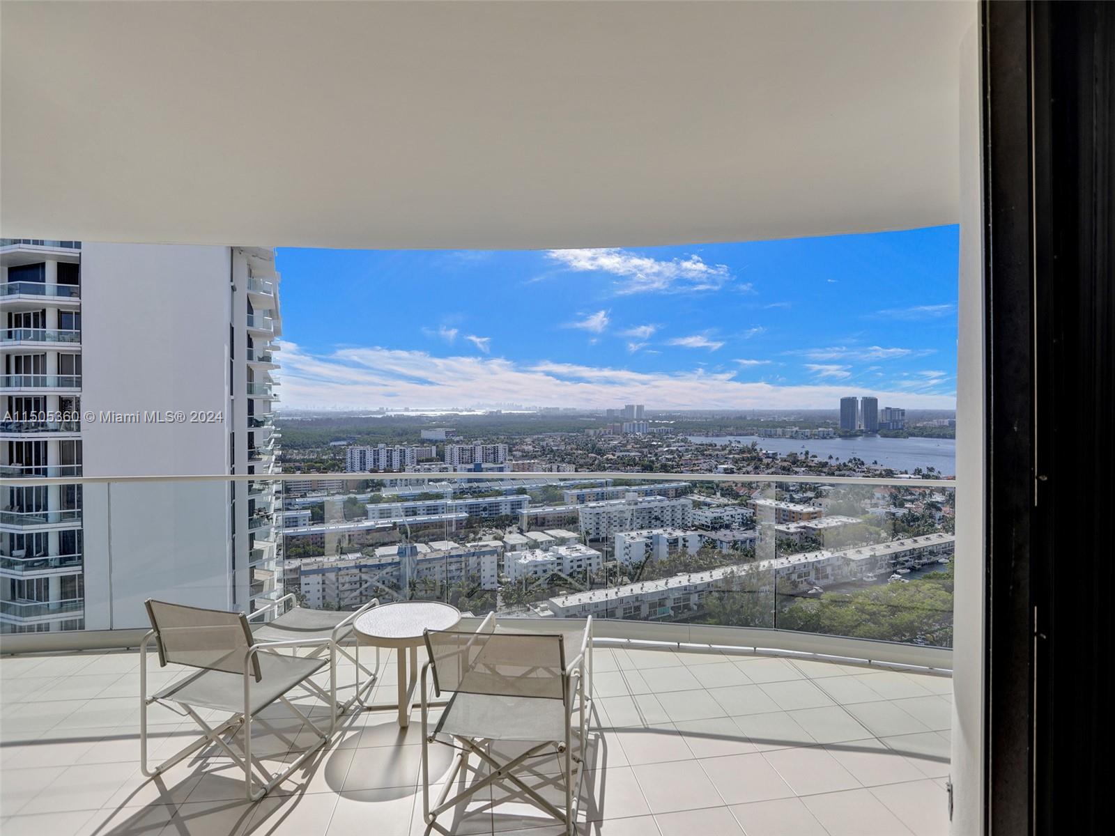 2800 ISL BLVD WILLIAMS IS - Residential