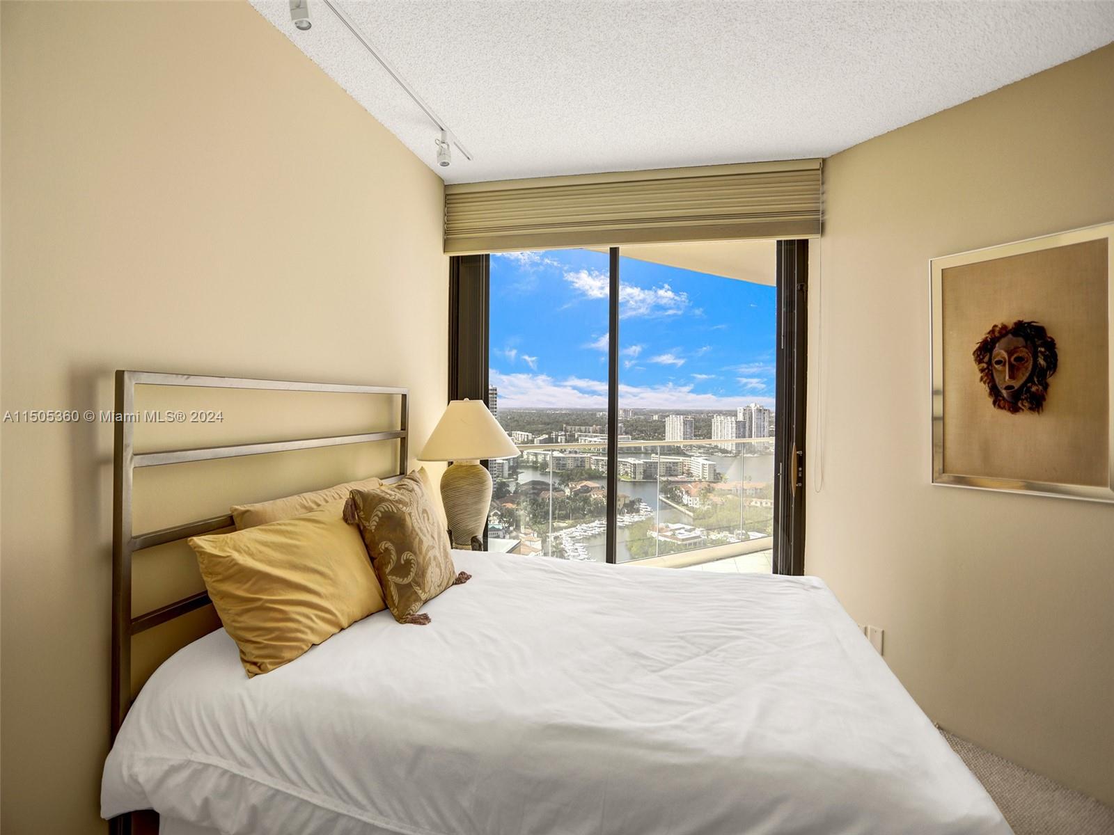 2800 ISL BLVD WILLIAMS IS - Residential