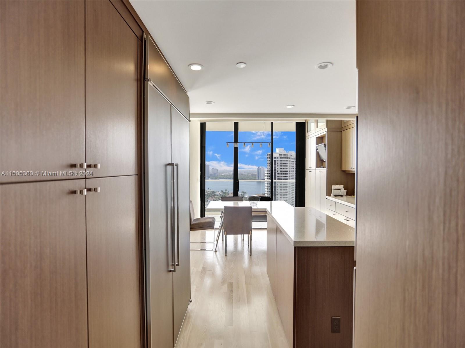 2800 ISL BLVD WILLIAMS IS - Residential