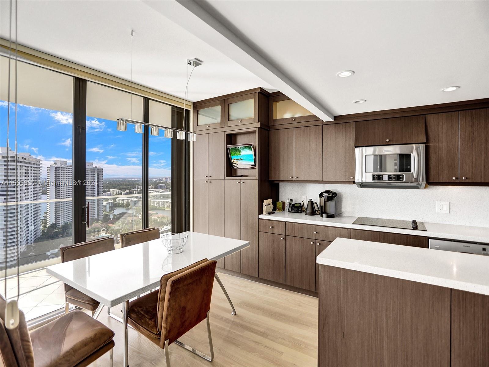 2800 ISL BLVD WILLIAMS IS - Residential