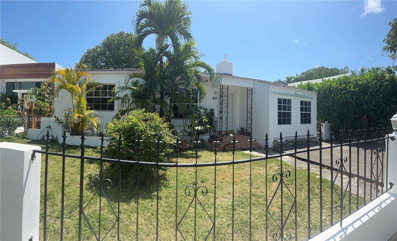 40 Ne 49th St, Miami, Broward County, Florida - 2 Bedrooms  
1 Bathrooms - 