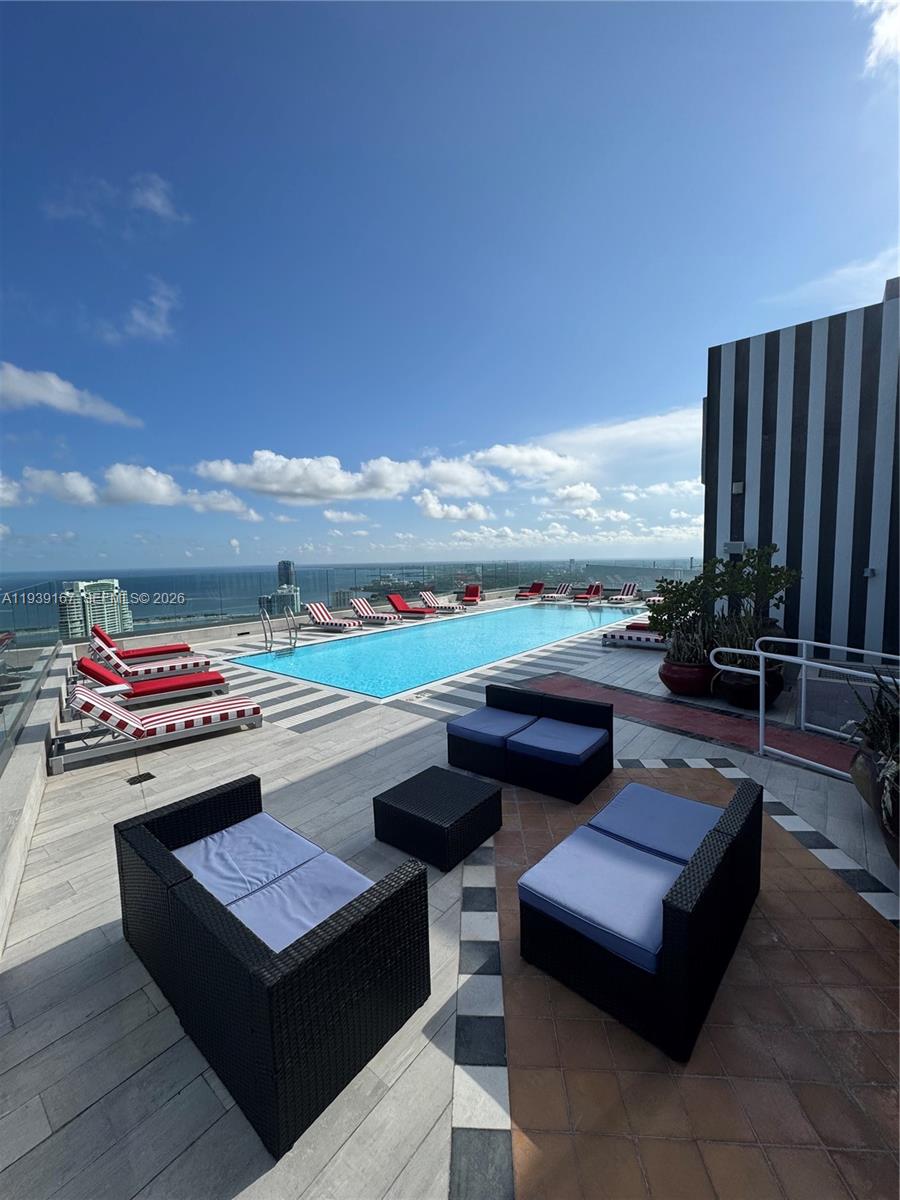 1300 S MIAMI AVENUE CONDO - Residential