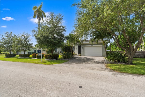 9340 SW 177TH ST, PALMETTO BAY, FL 33157 - Image 32be872dfd5d551dee8754d50fd69e85/809594840