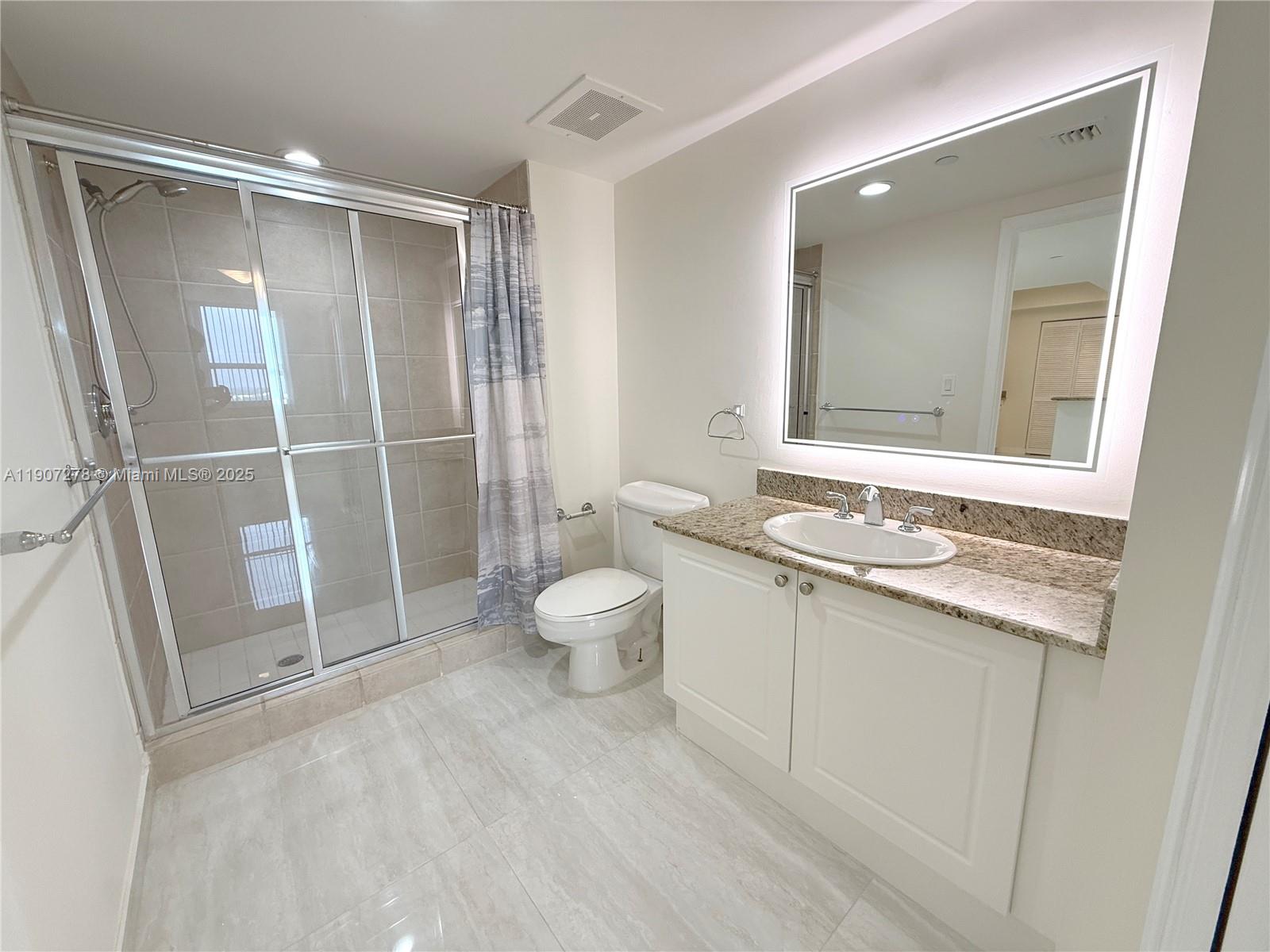 TURNBERRY ON THE GREEN CO - Residential Lease