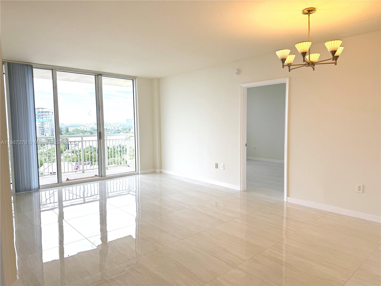 TURNBERRY ON THE GREEN CO - Residential Lease