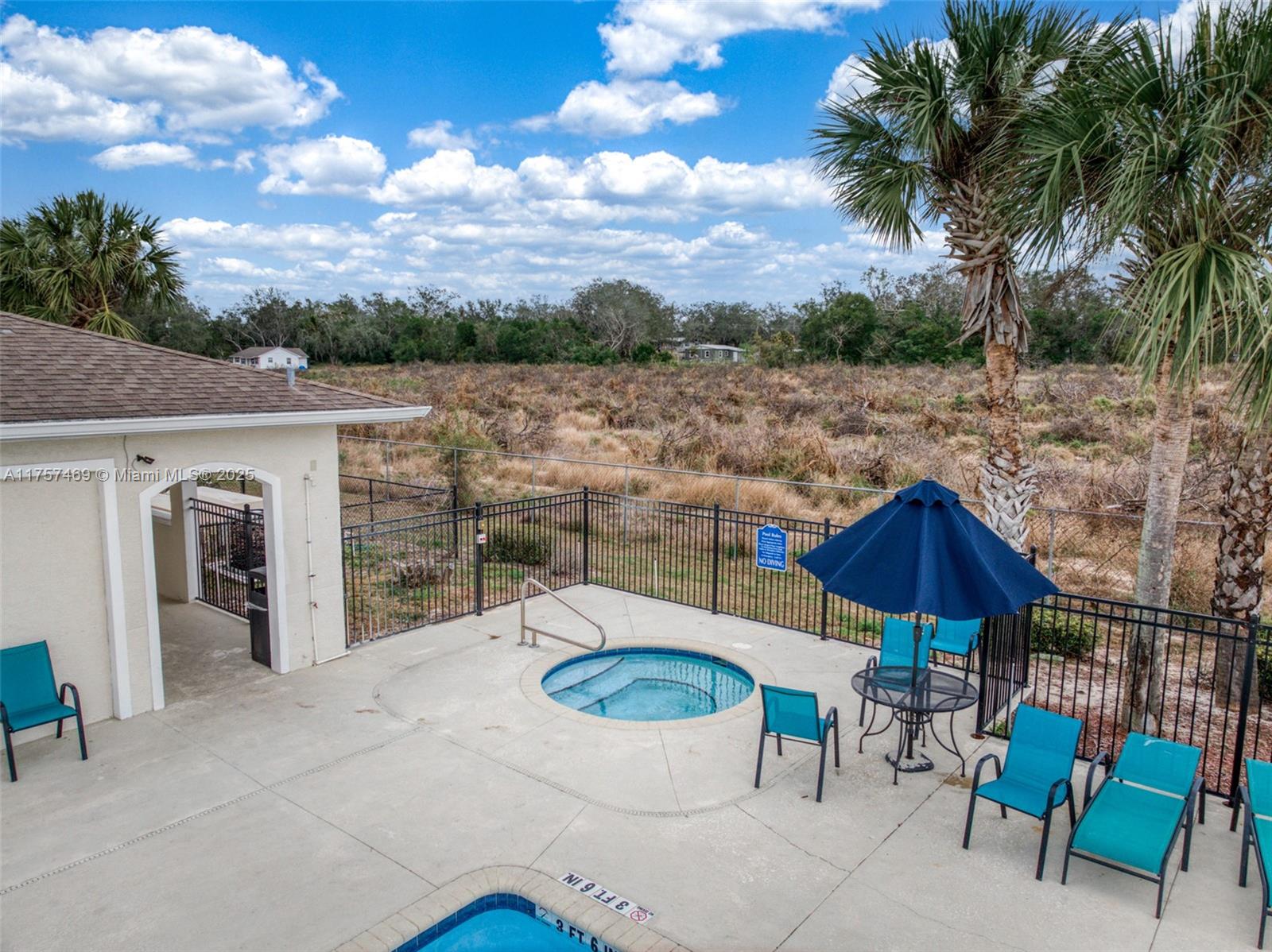 Las Villas at Kenilworth - Residential