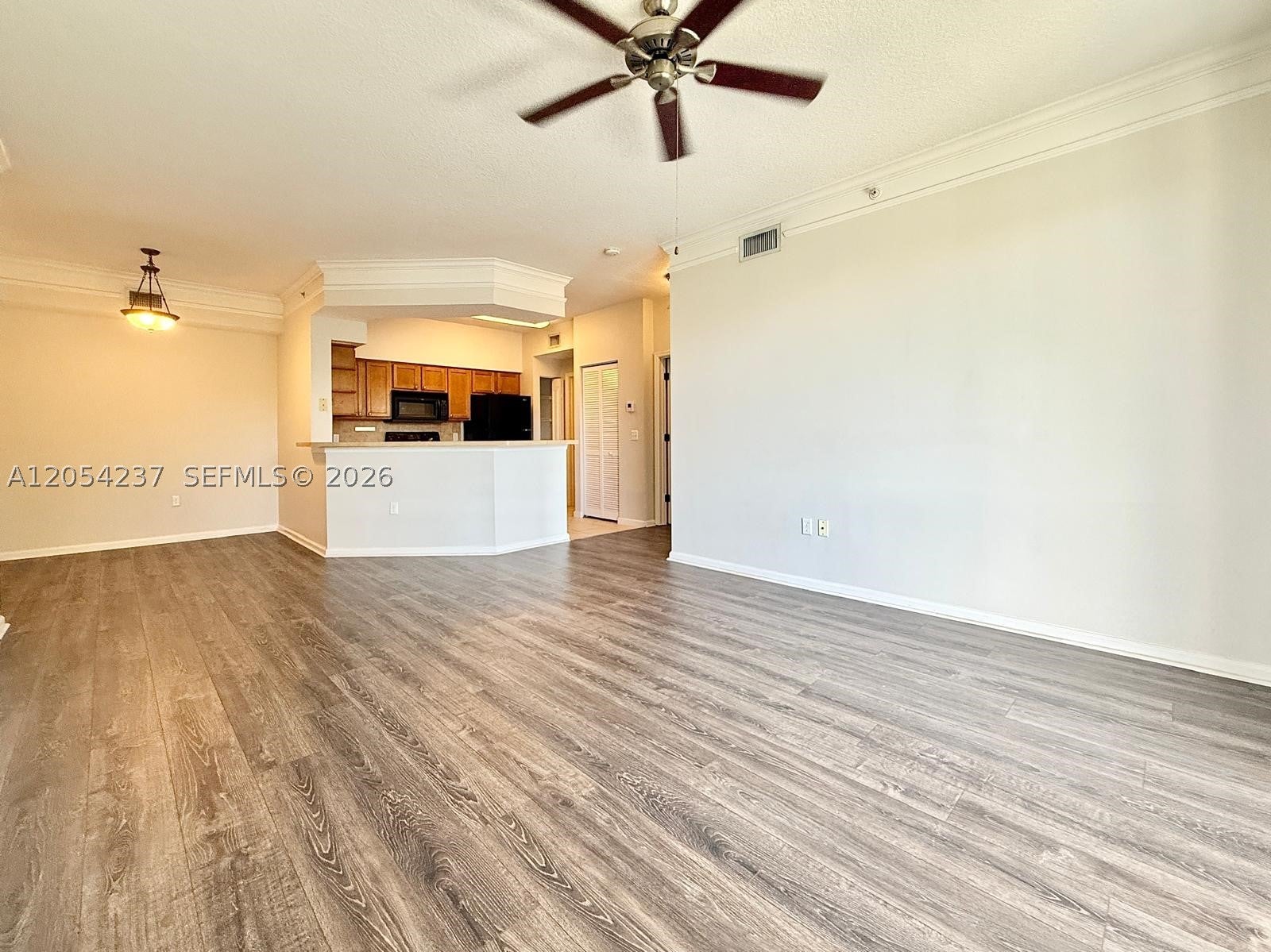 9208 W Myrtlewood Cir W 208