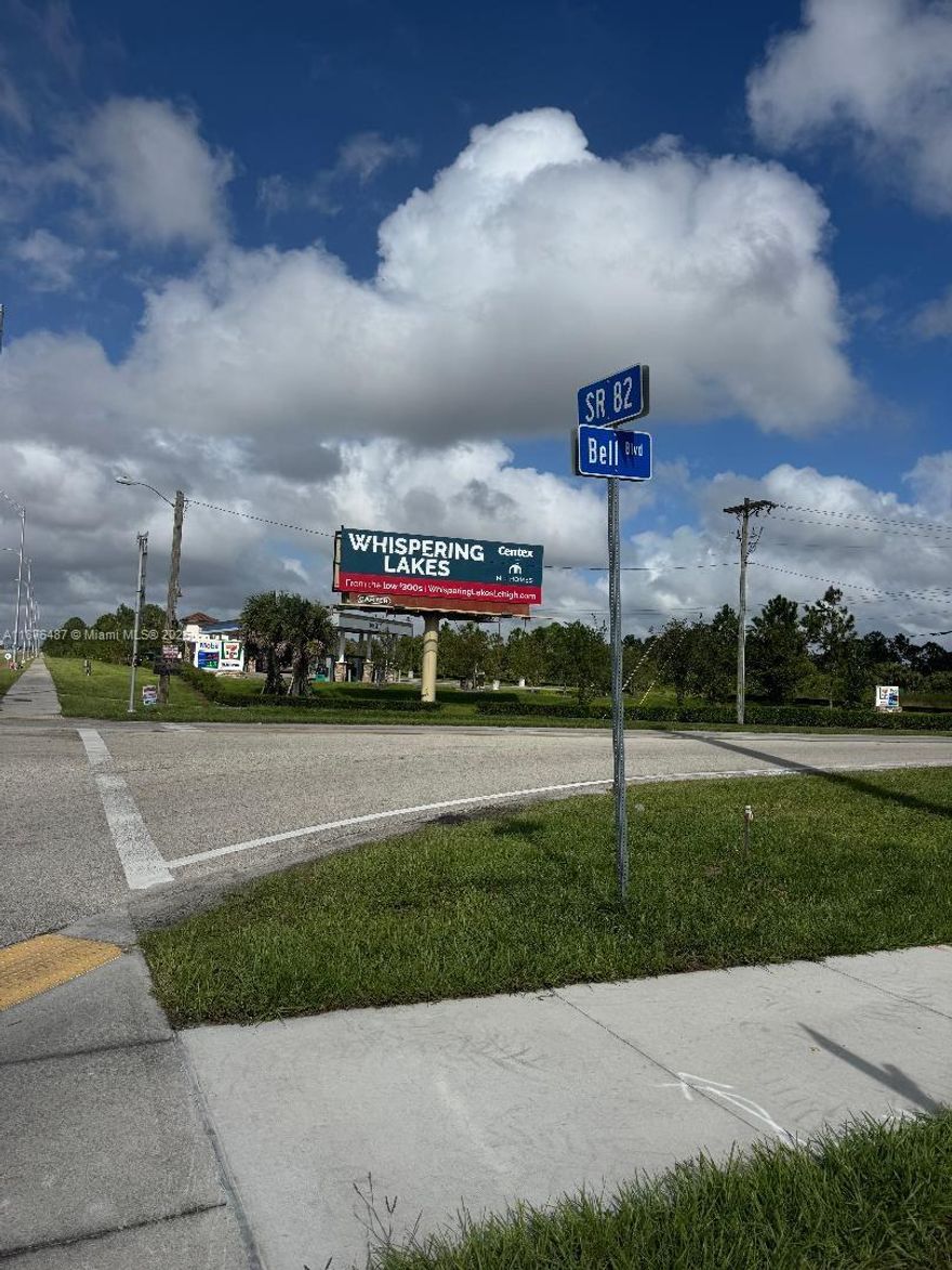 NO ASSOCIATION

The location is excellent. From  State Road 82  and Bell Blvd the property is located less than a 1 mile. Easy and quick access to I-75, Fort Myers, Daniels Pkwy and RSW airport