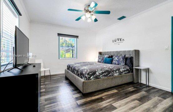 HOLLYWOOD LAWNS - Residential Lease