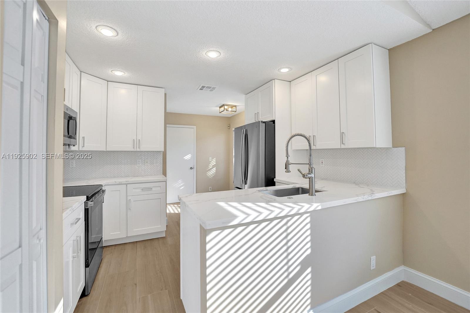 FOREST RIDGE CLUSTER HOME - Residential Lease