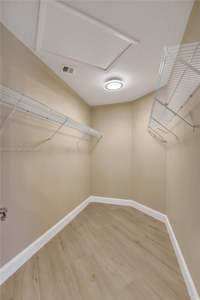 FOREST RIDGE CLUSTER HOME - Residential Lease