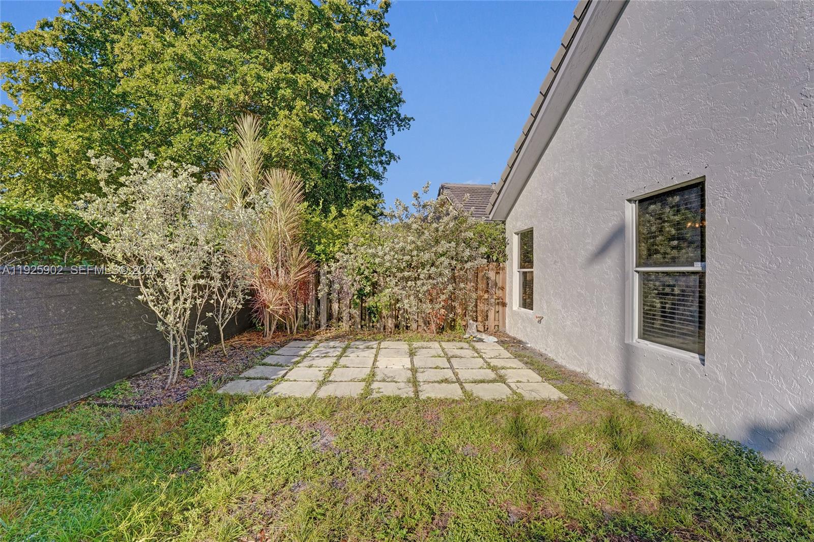 FOREST RIDGE CLUSTER HOME - Residential Lease