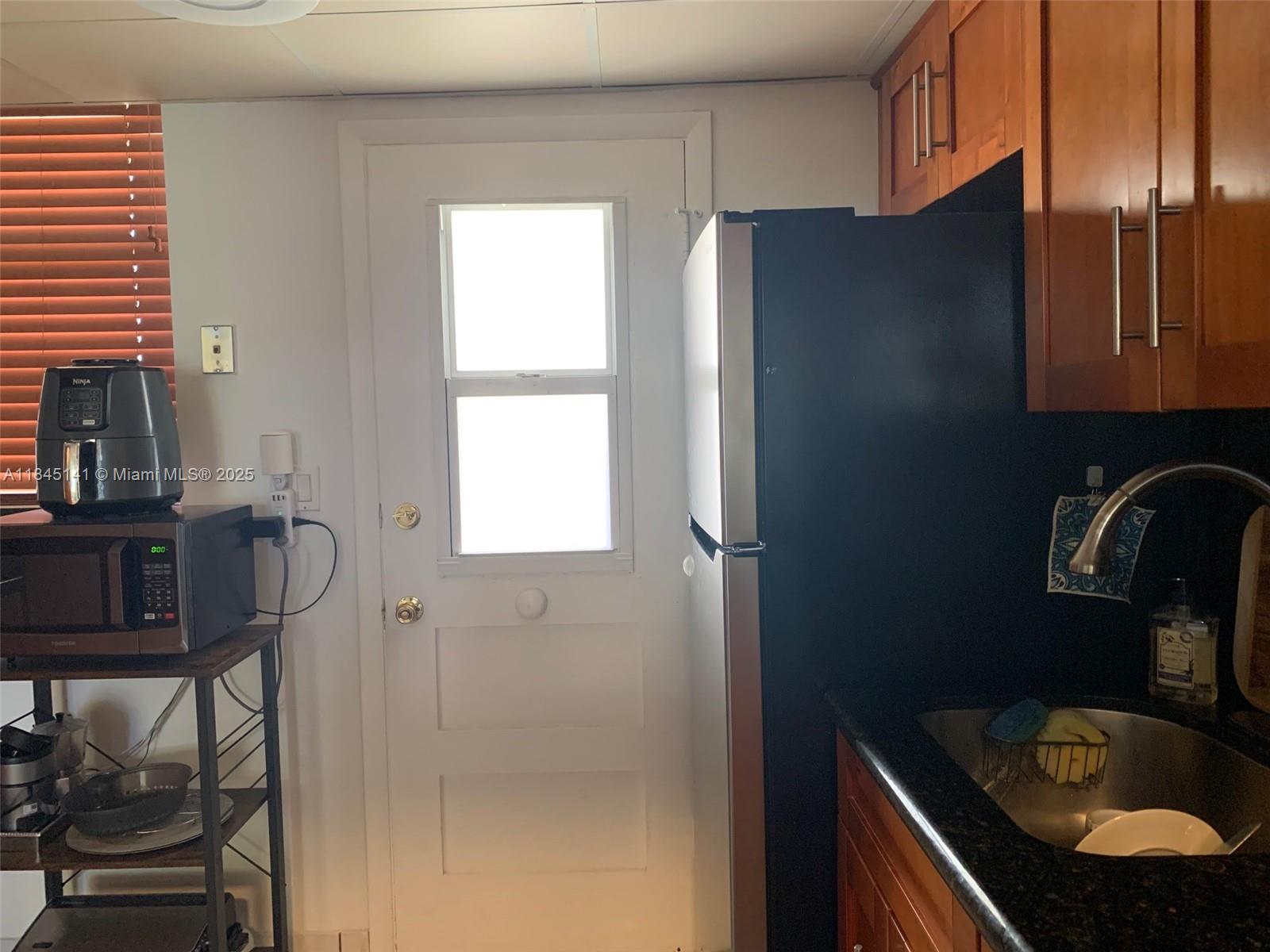 POINT EAST ONE CONDO-BLDG - Residential