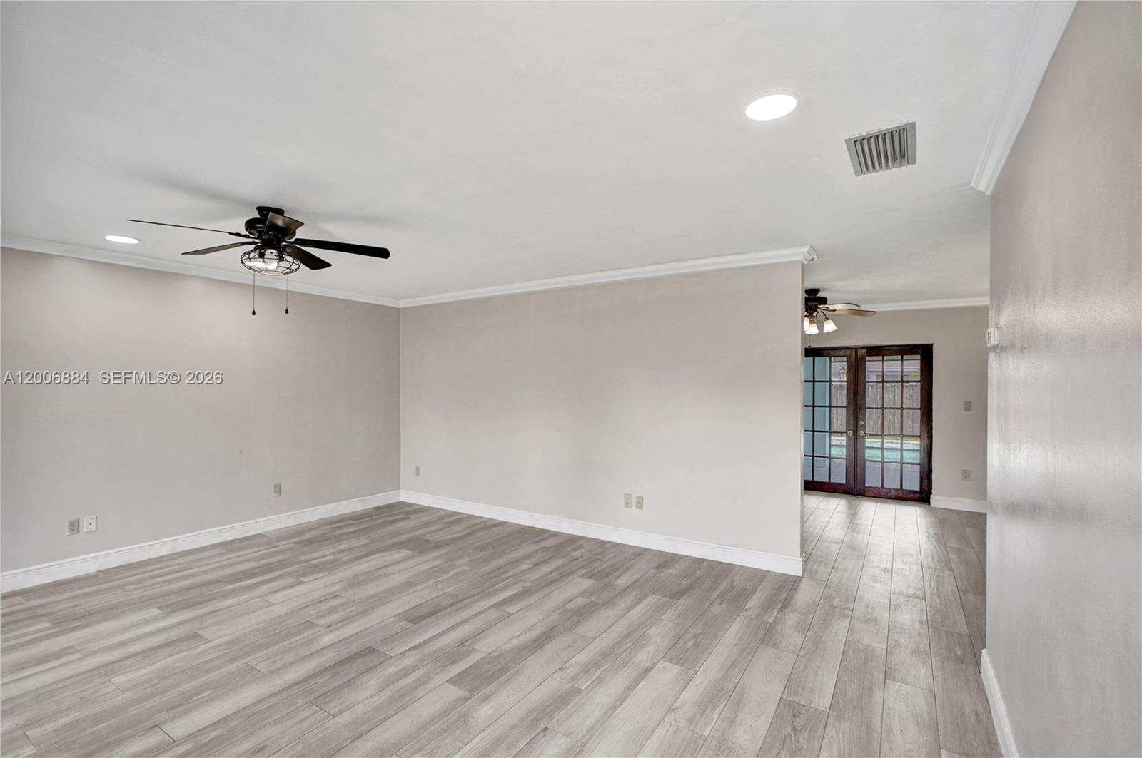 DEVON-AIRE ESTATES SEC 3 - Residential